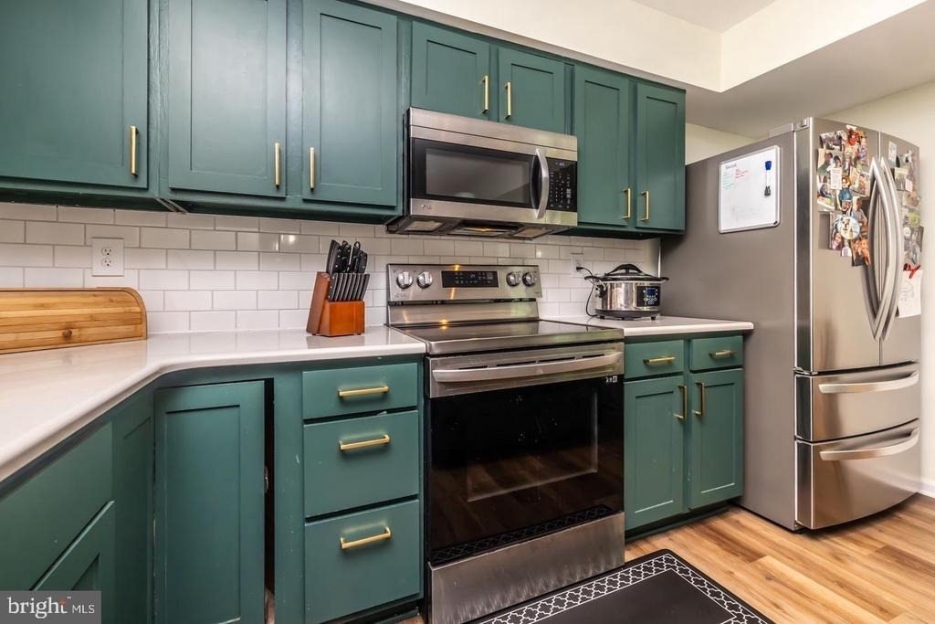 786 Bradford Terrace - Photo 7