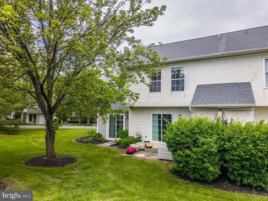 786 Bradford Terrace - Photo 32