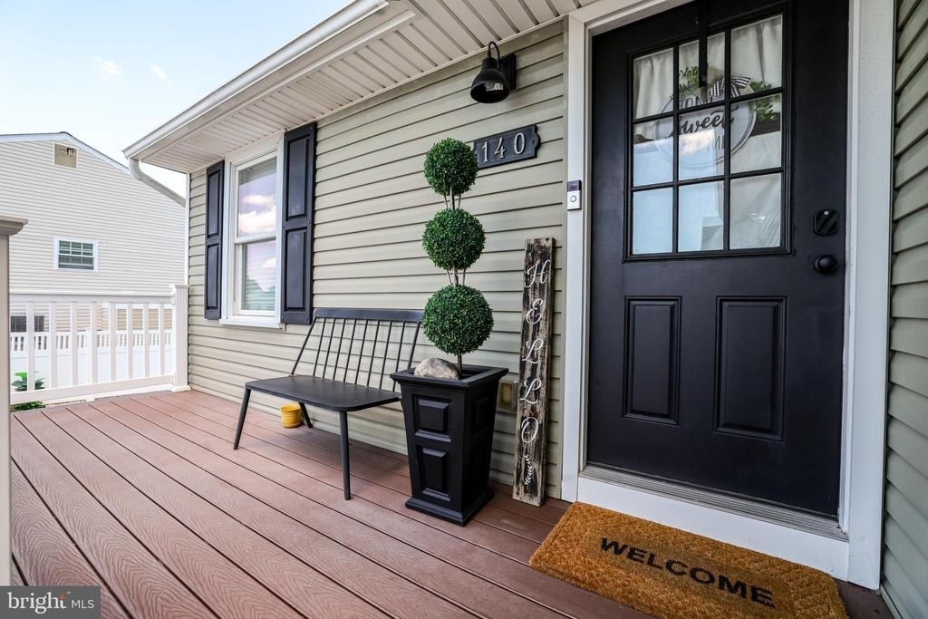 140 Matilda Drive - Photo 2