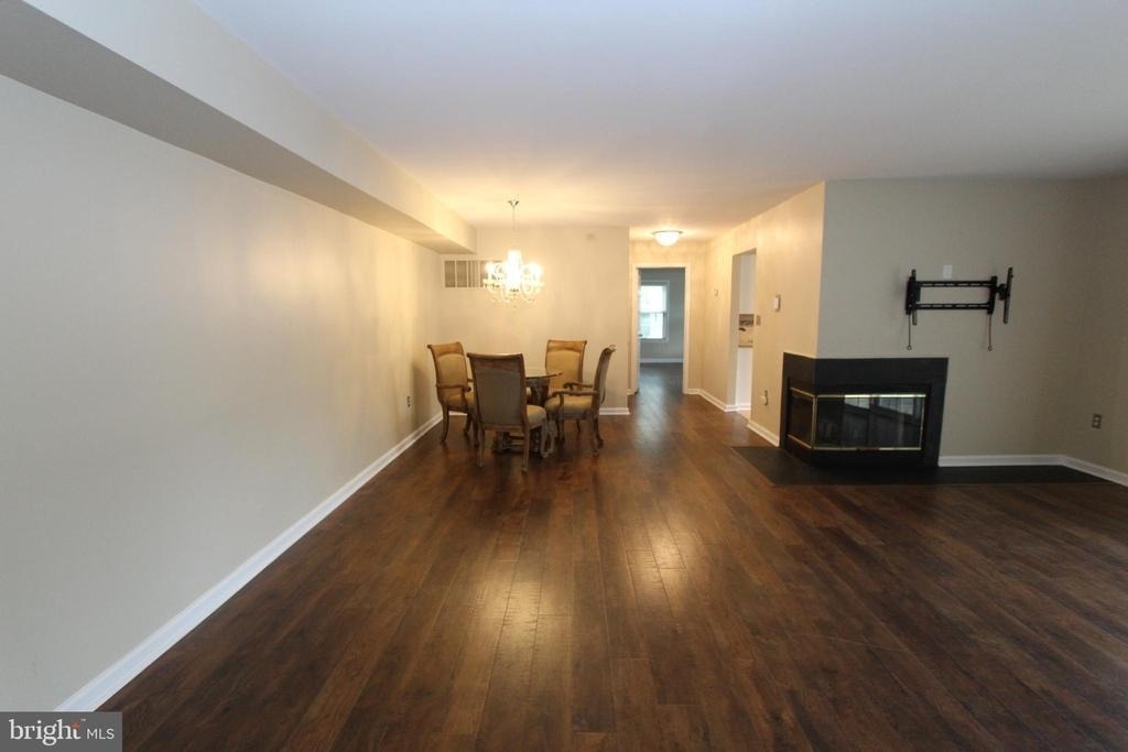 110 Biscayne Court - Photo 4