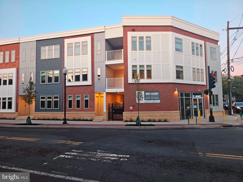 200 Hamilton Avenue - Photo 8