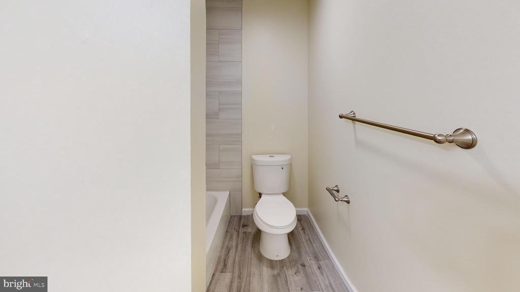 300 Broadway - Photo 8