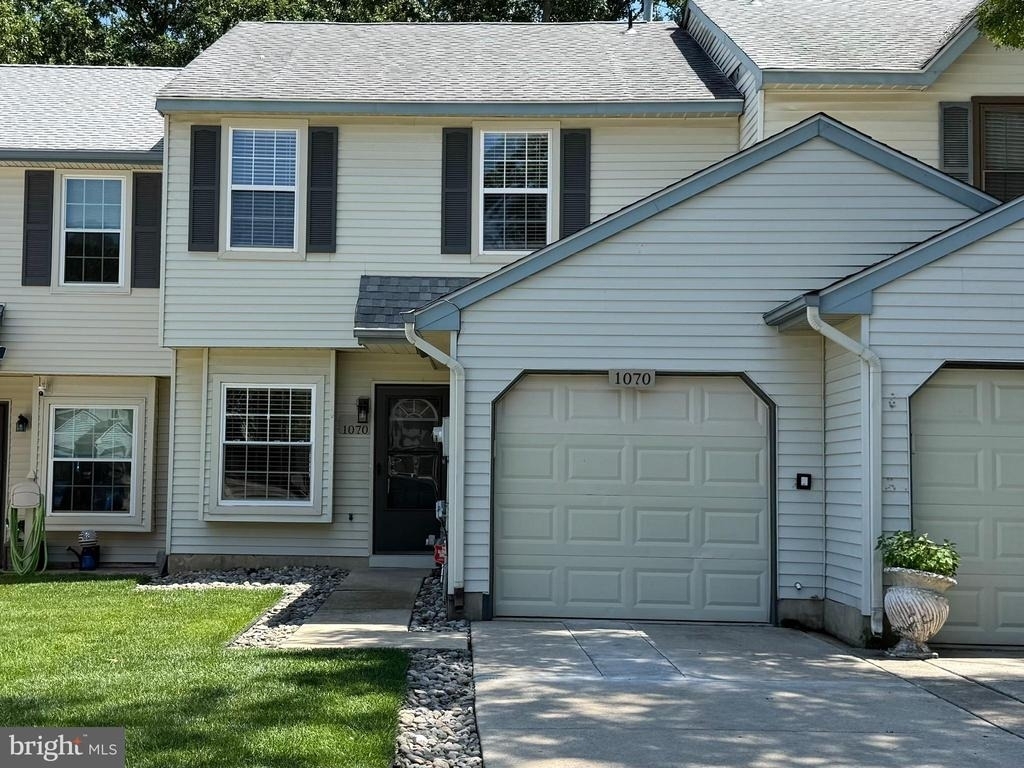1070 Baywood Drive - Photo 0