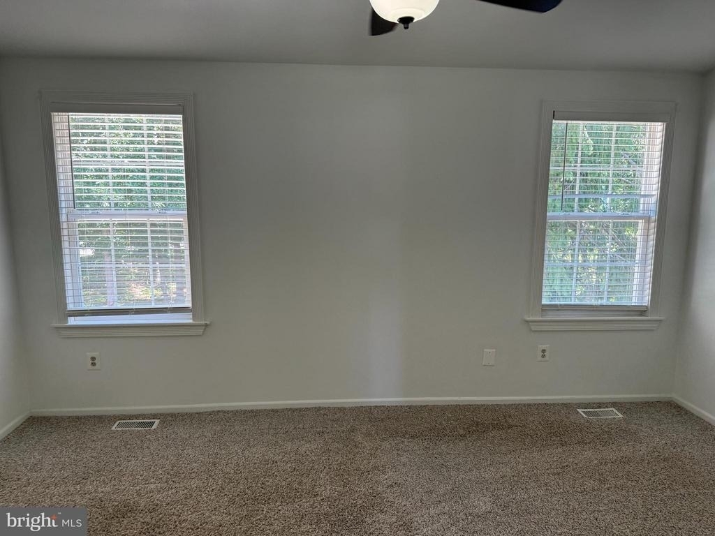 1070 Baywood Drive - Photo 9