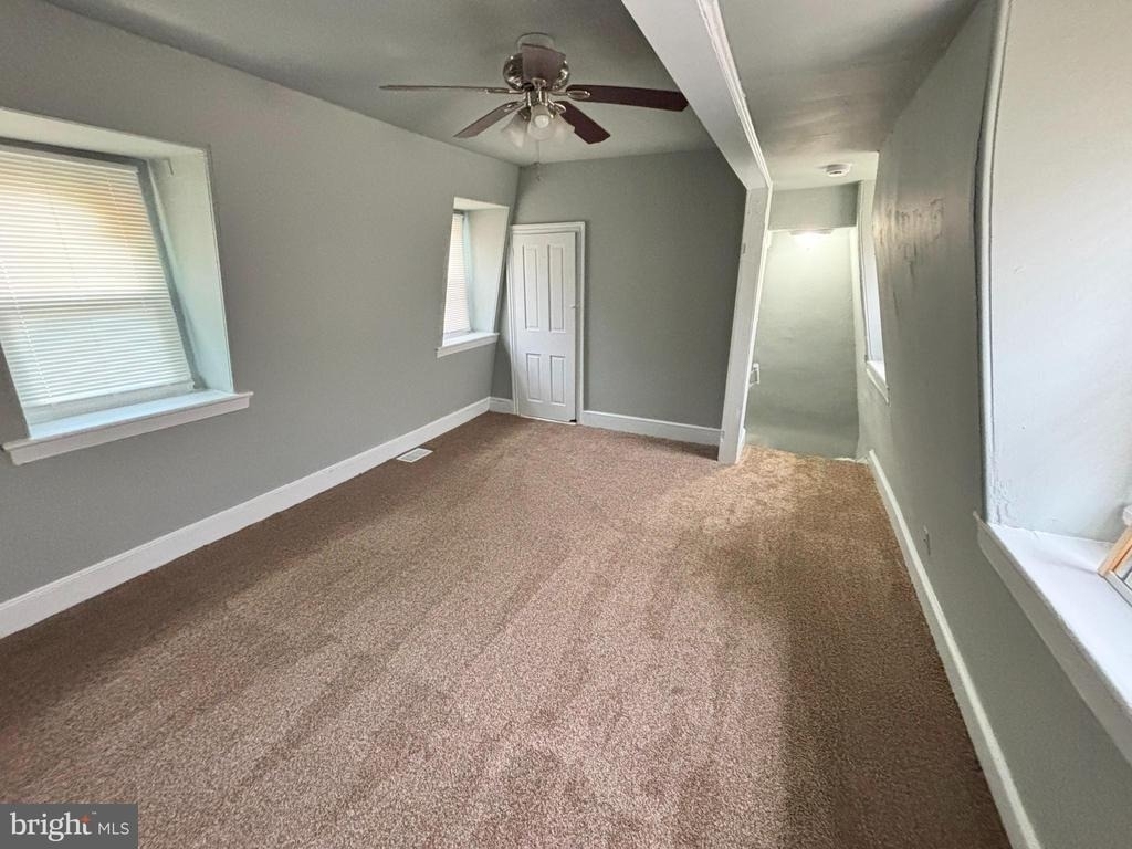 211 Front Street - Photo 3
