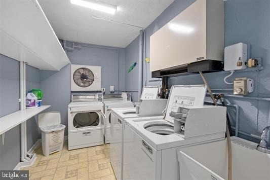 111 S Dudley Avenue - Photo 11