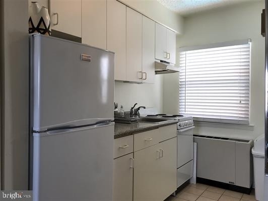111 S Dudley Avenue - Photo 9