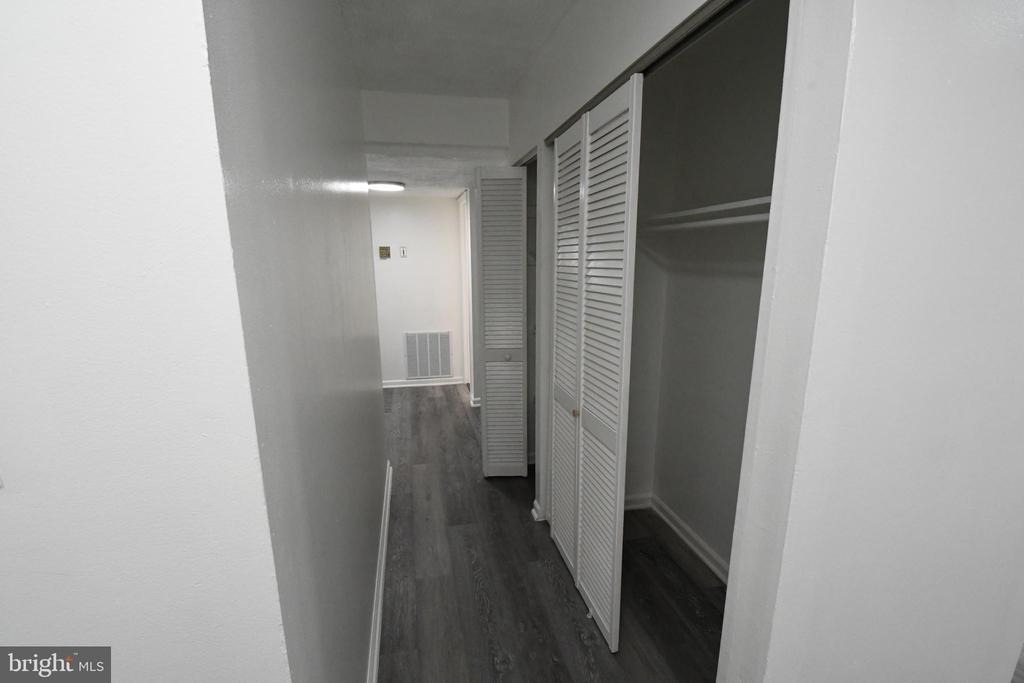 8459 Greenbelt Road - Photo 3