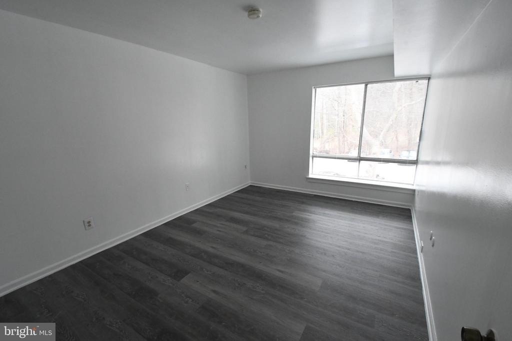 8459 Greenbelt Road - Photo 5