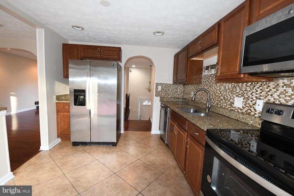 6516 Homestake Drive S - Photo 7