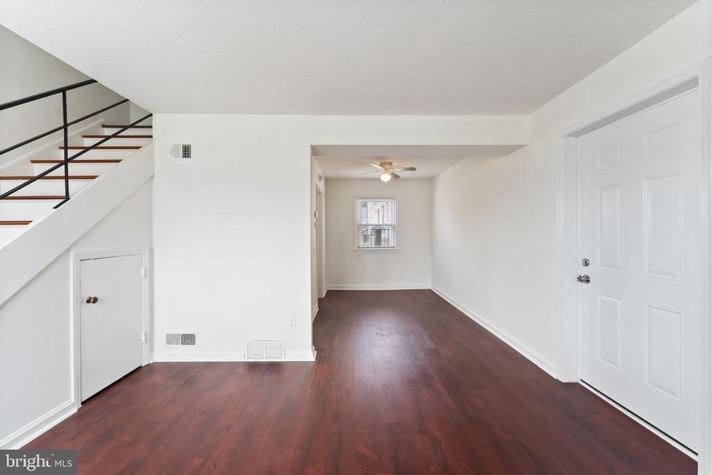 2510 Iverson Street - Photo 3