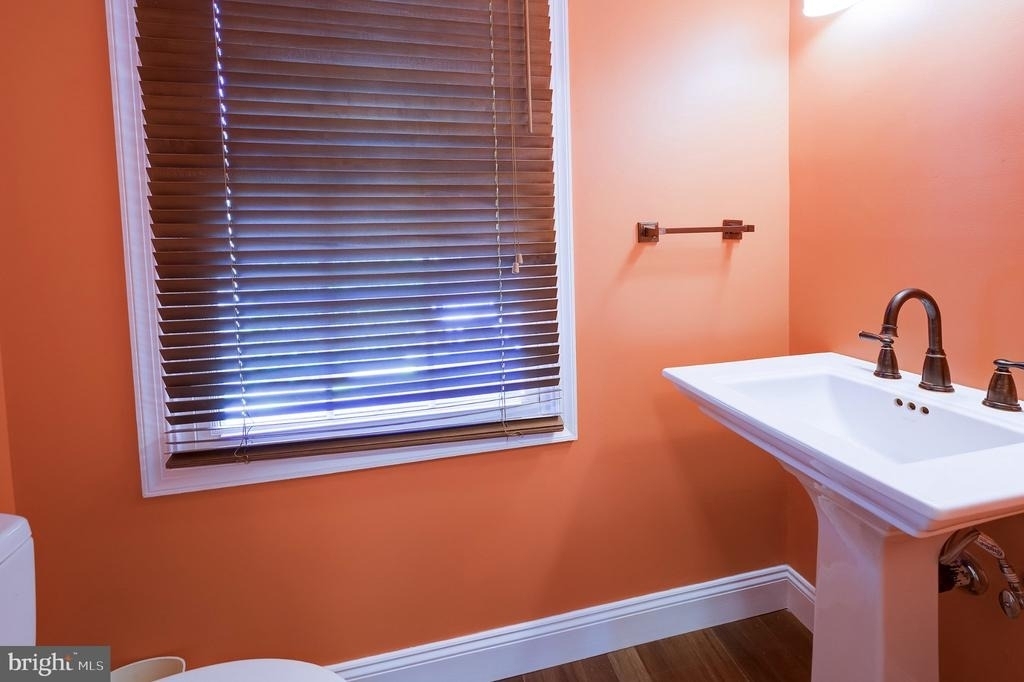 7518 Westlake Terrace - Photo 15