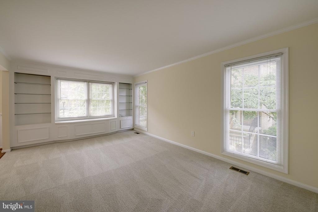 7518 Westlake Terrace - Photo 7