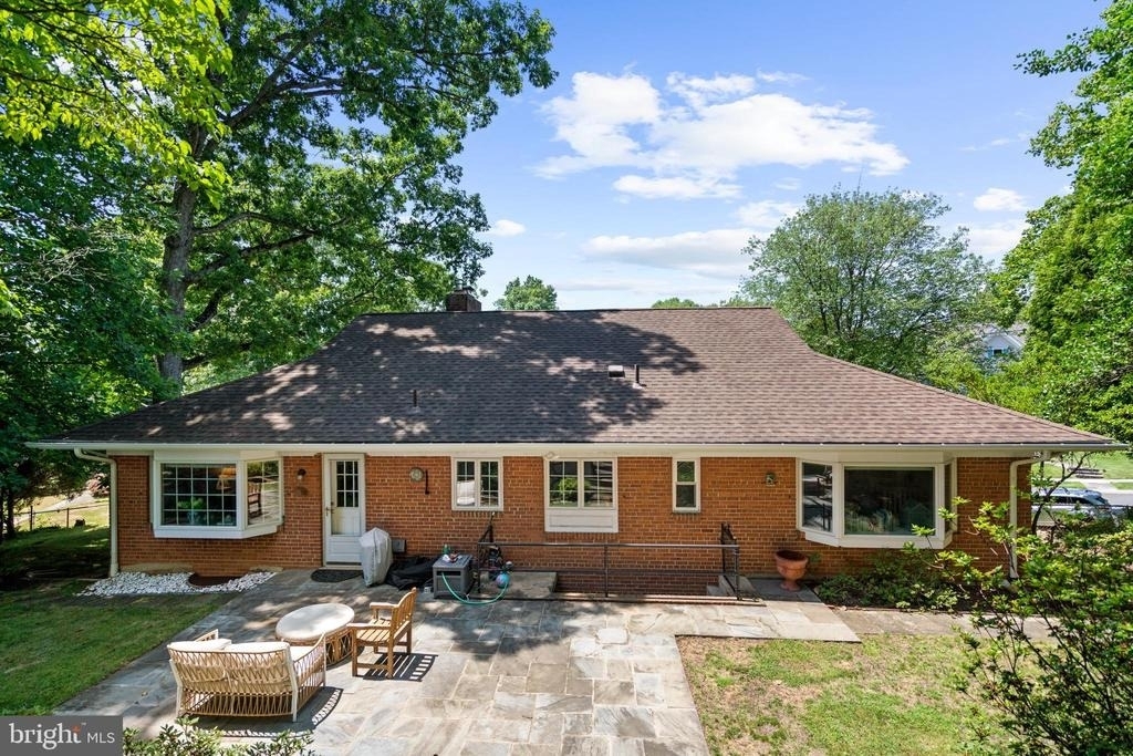 5201 Brookeway Drive - Photo 3