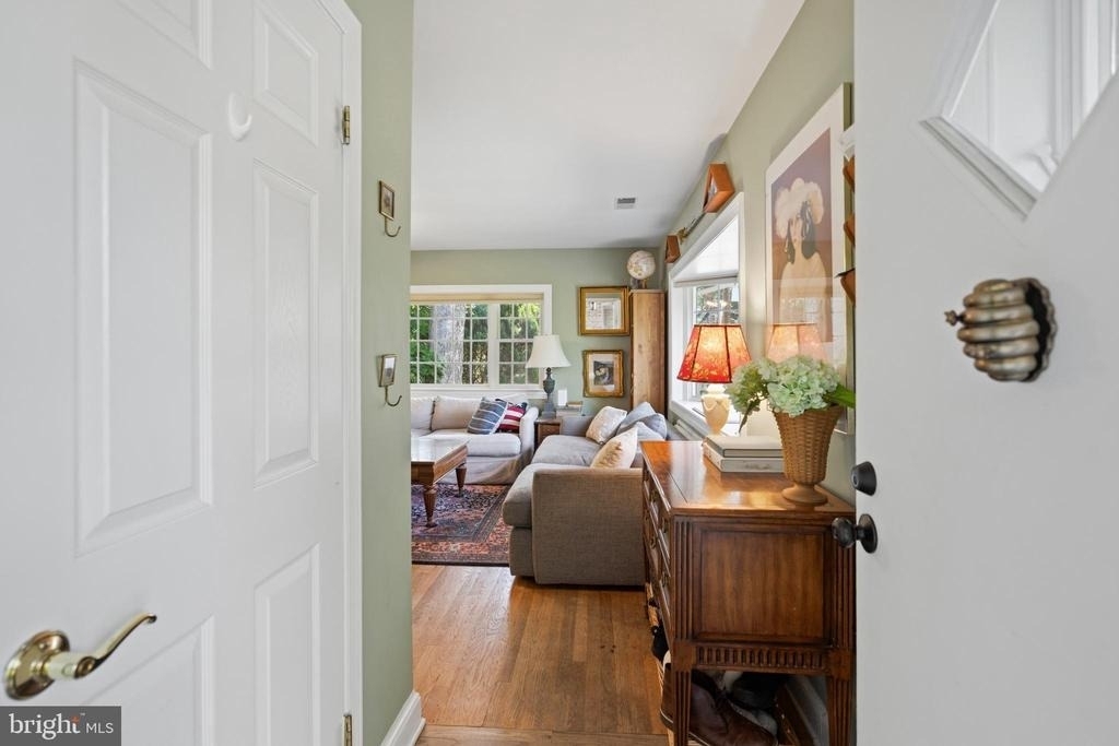 5201 Brookeway Drive - Photo 9