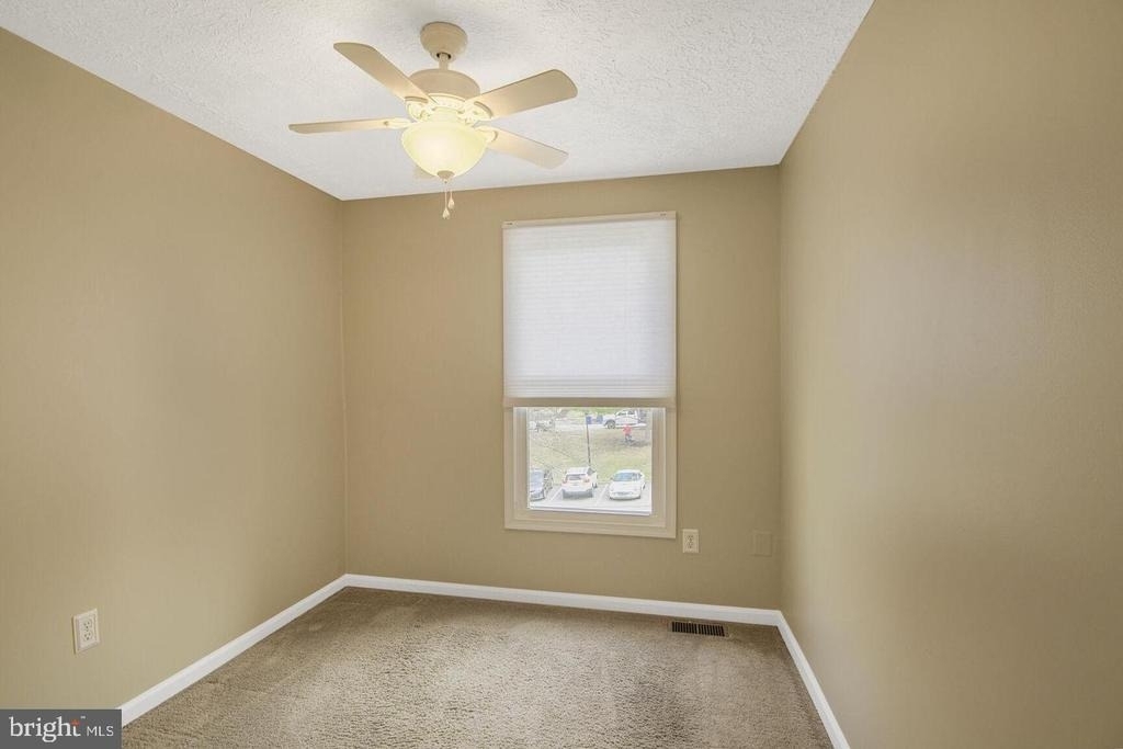 6121 Cedar Wood Drive - Photo 10