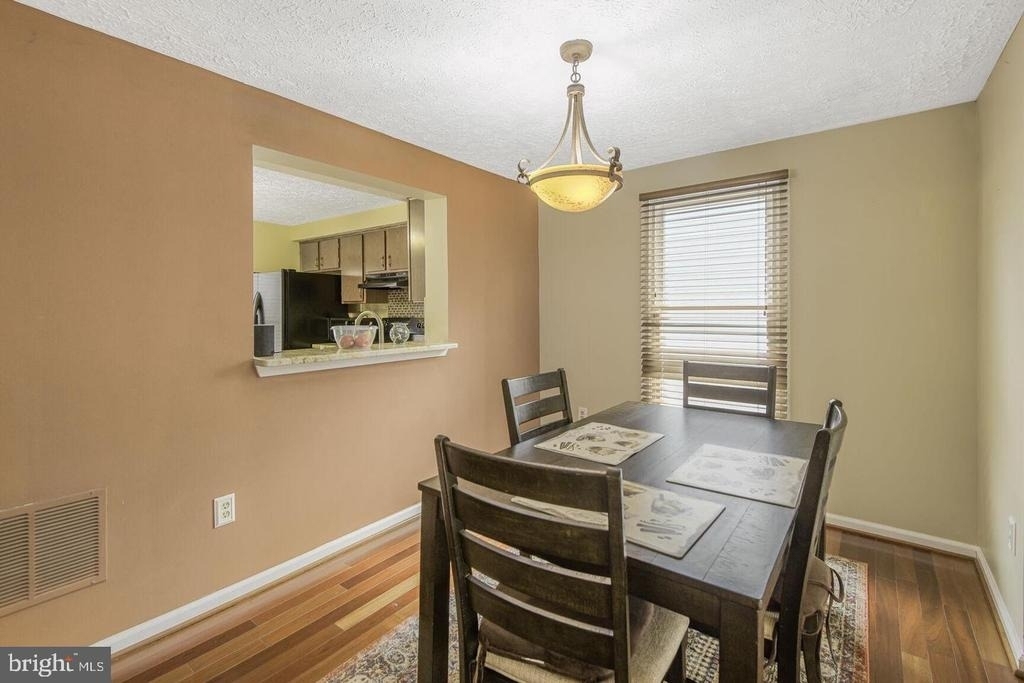 6121 Cedar Wood Drive - Photo 4