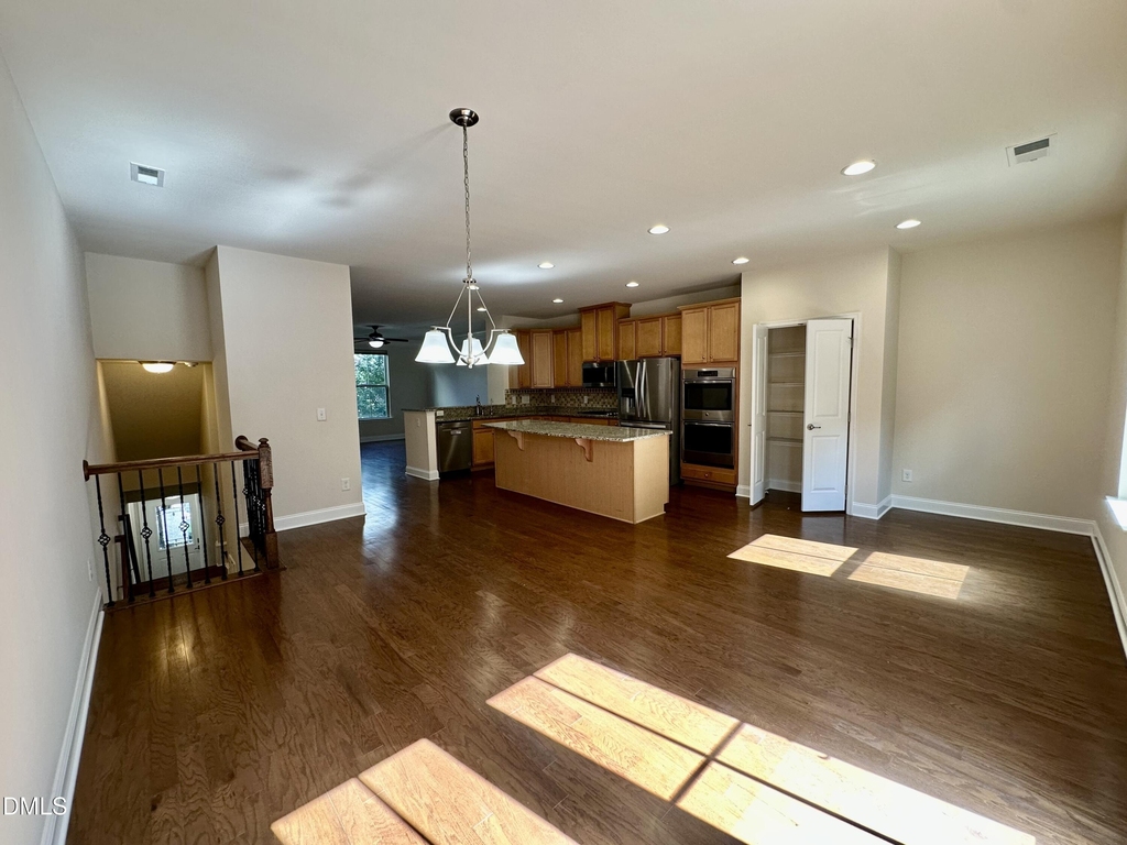1004 Waymaker Court - Photo 2