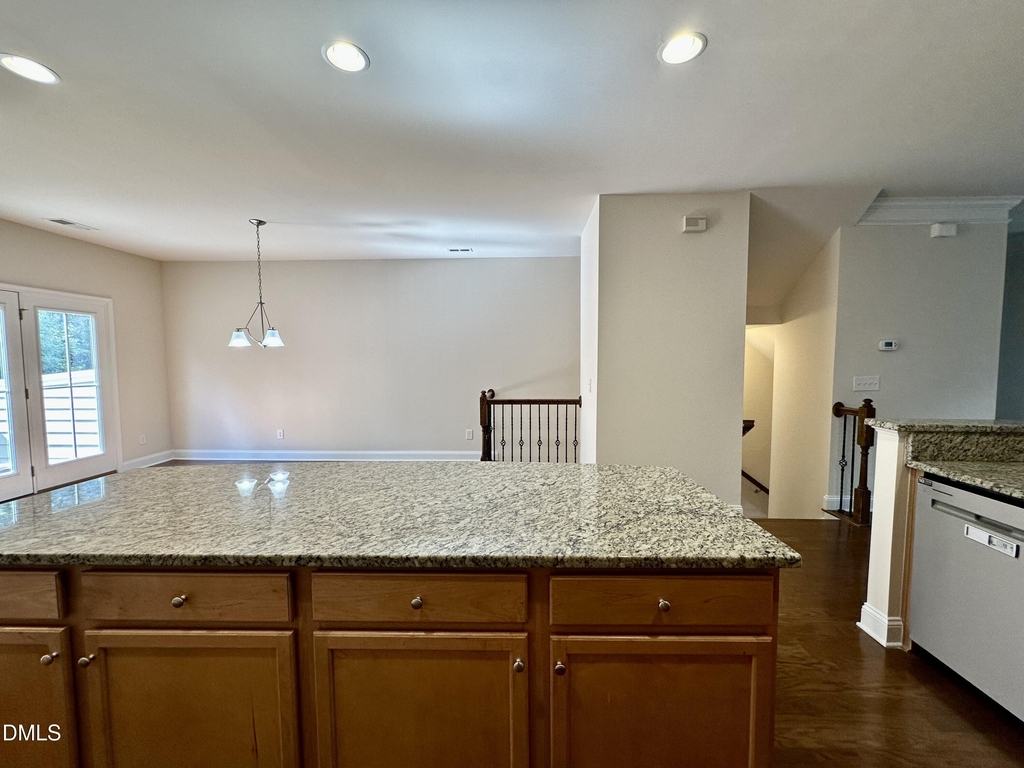 1004 Waymaker Court - Photo 7