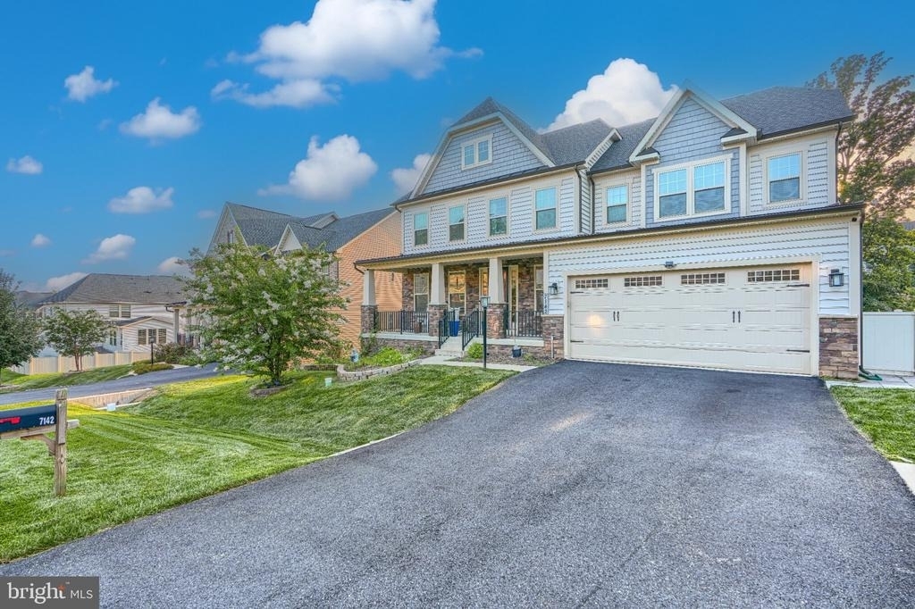 7142 Starmount Way - Photo 1