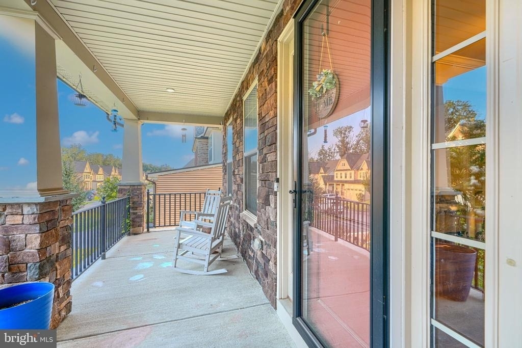 7142 Starmount Way - Photo 6