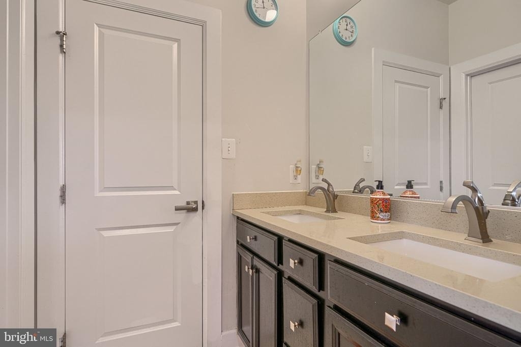 7142 Starmount Way - Photo 44