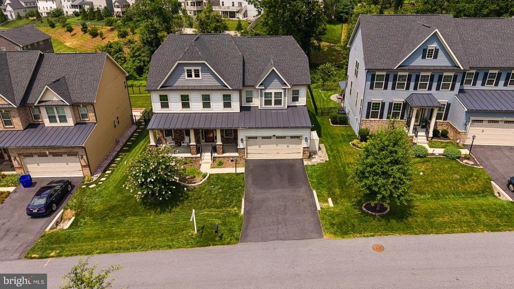 7142 Starmount Way - Photo 2