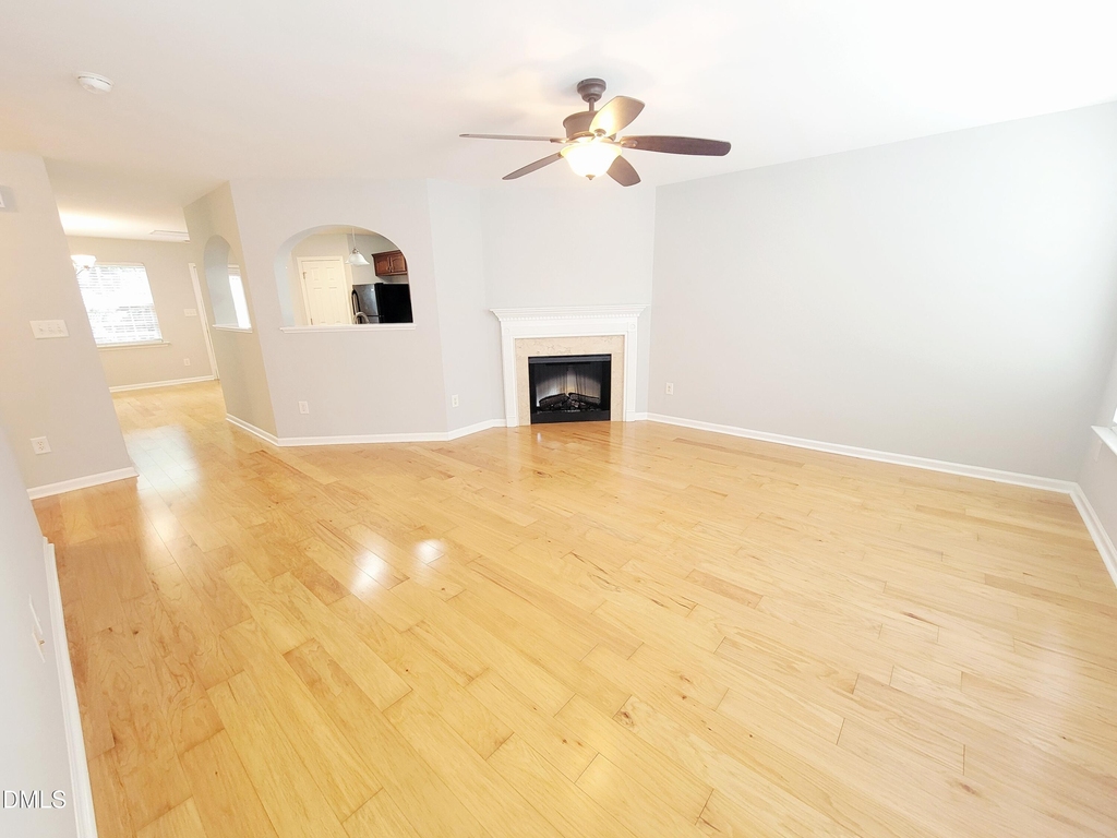 8827 Thornton Town Place - Photo 15
