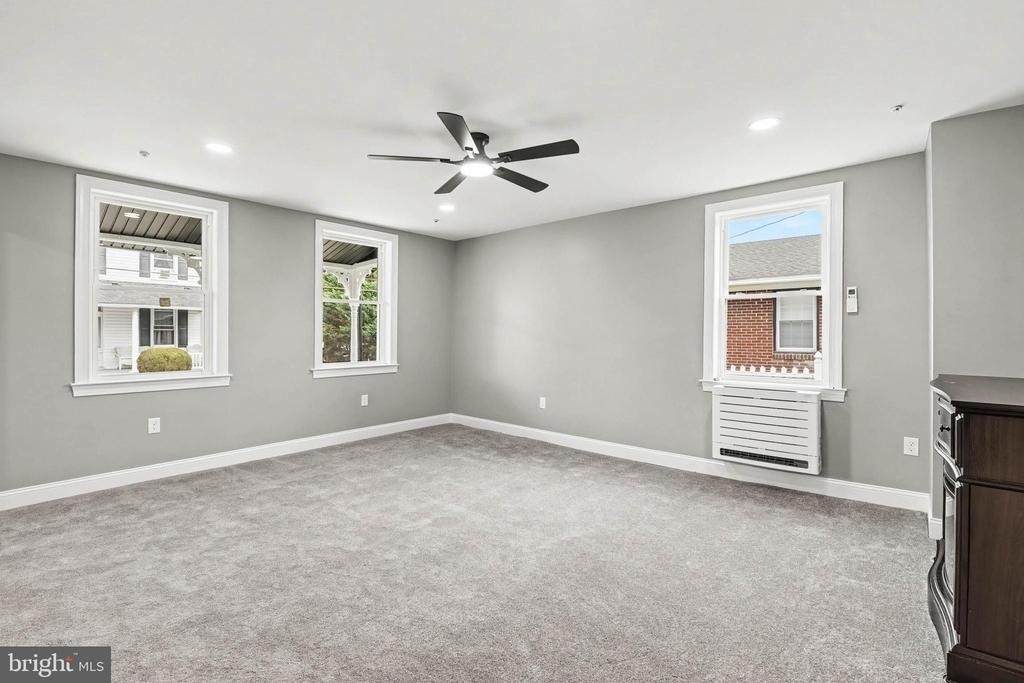 20 N Walnut Street - Photo 7