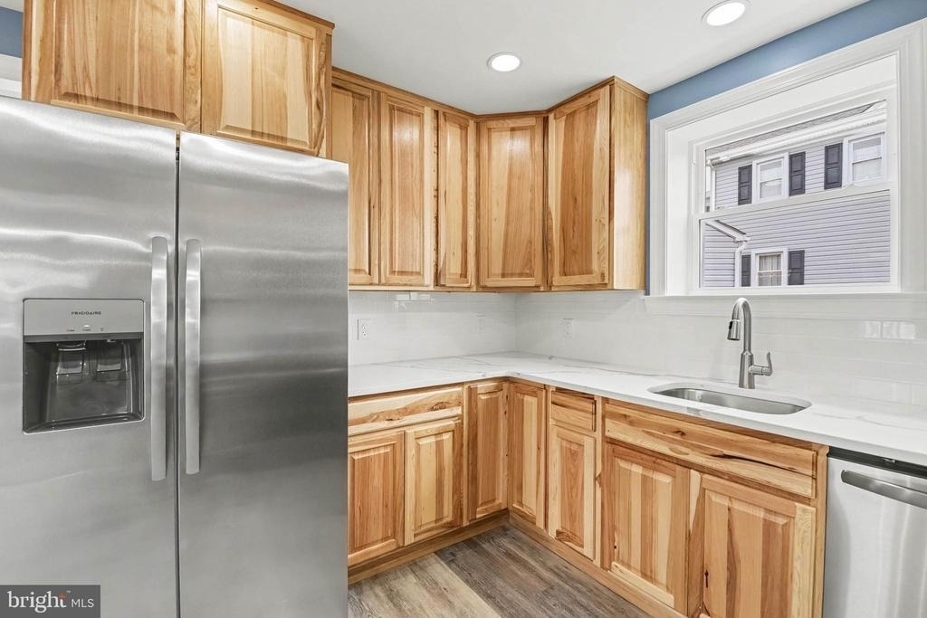 20 N Walnut Street - Photo 12