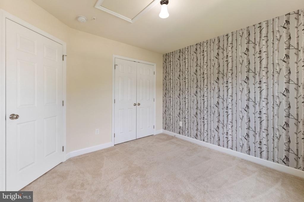 555 English Oak Lane - Photo 12