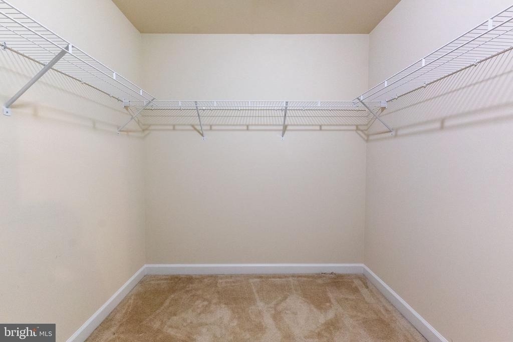 555 English Oak Lane - Photo 8
