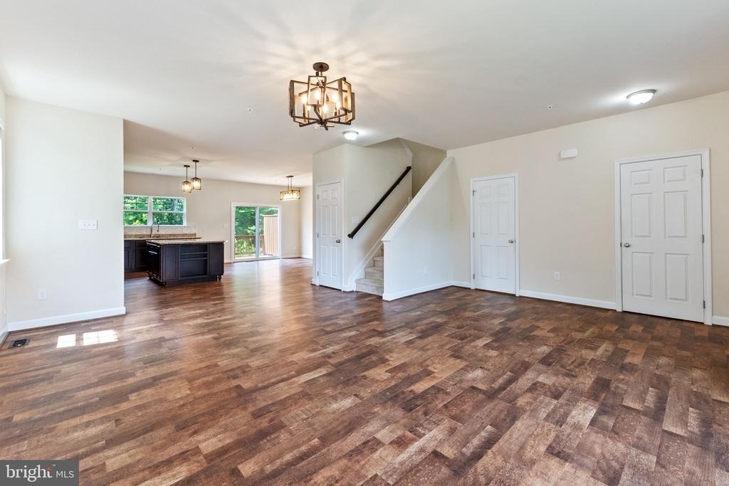 555 English Oak Lane - Photo 4