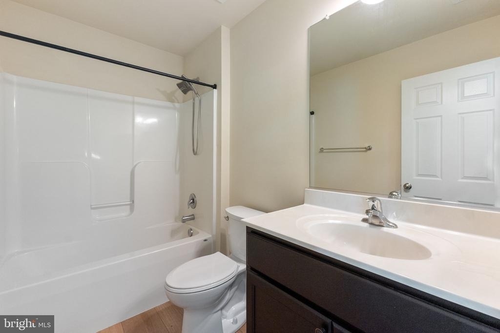 555 English Oak Lane - Photo 11