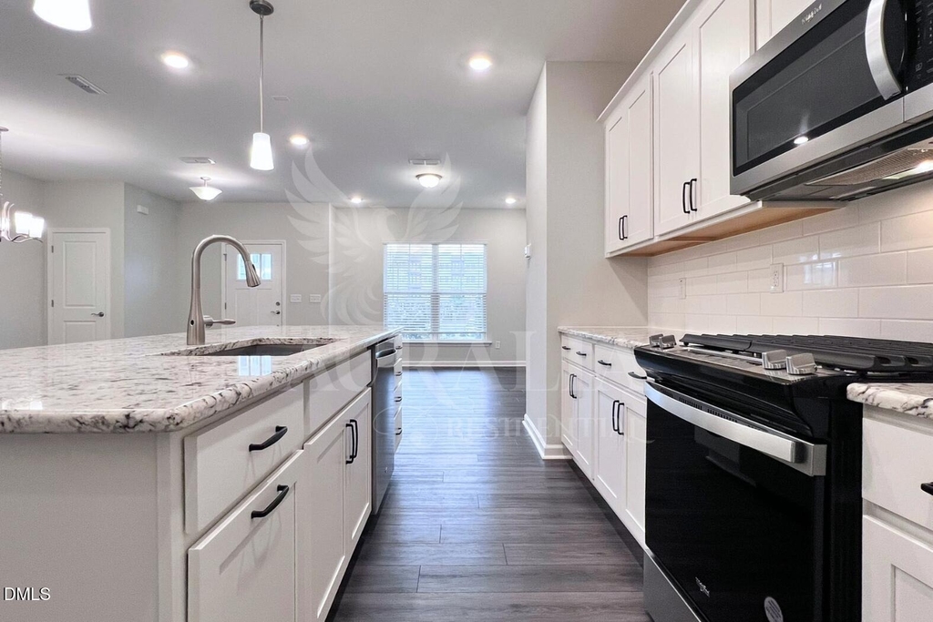 824 Silo Park Drive - Photo 12