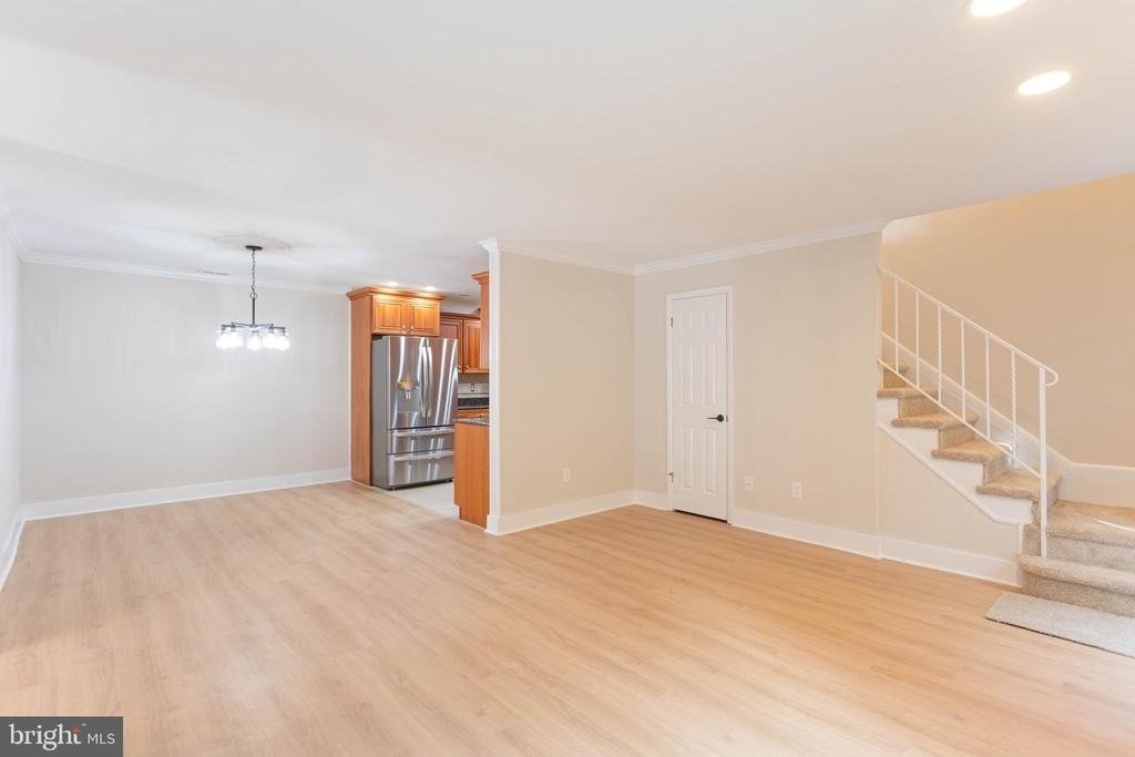 22 Stone Manor - Photo 6