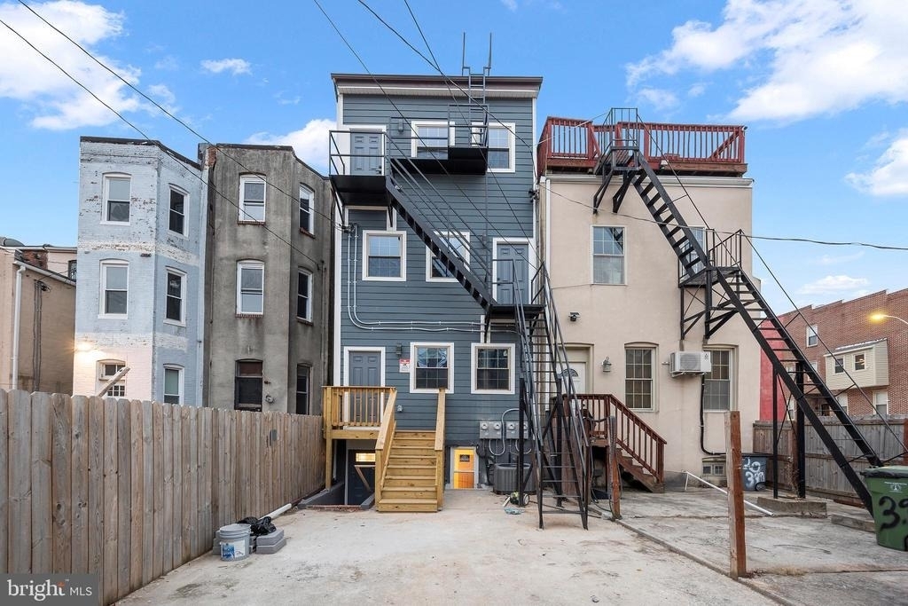 2037 Mcculloh Street - Photo 13