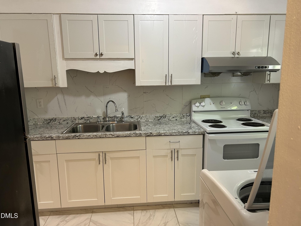 342 Ashley Forest Road - Photo 2