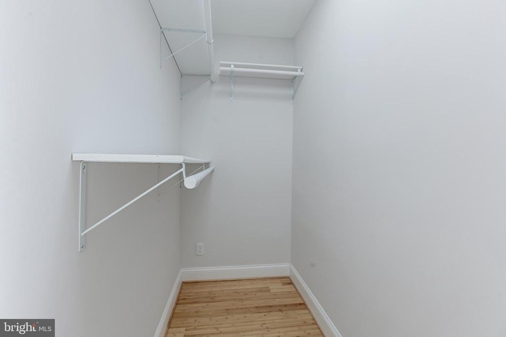 802 Mangold Street - Photo 37