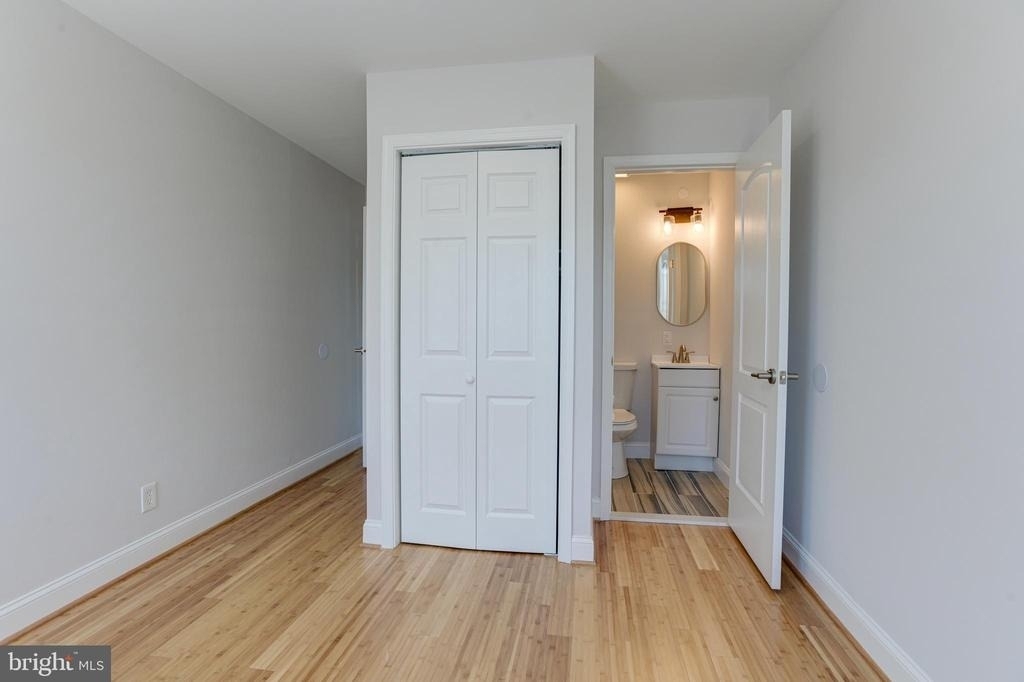 802 Mangold Street - Photo 32