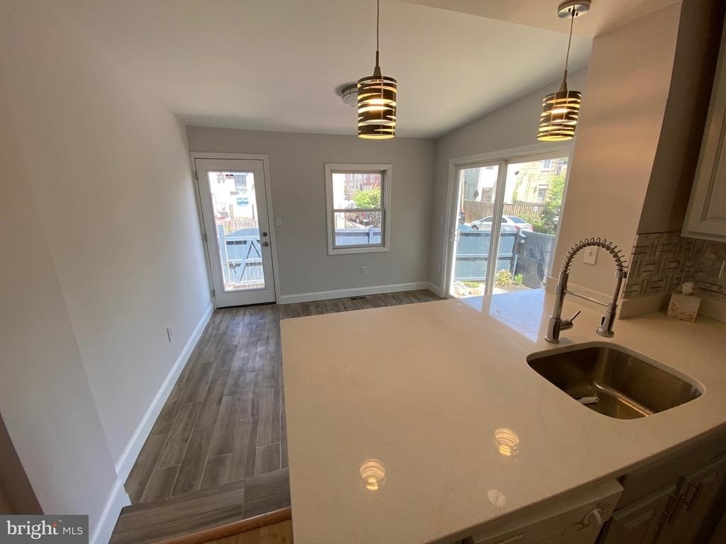 802 Mangold Street - Photo 11