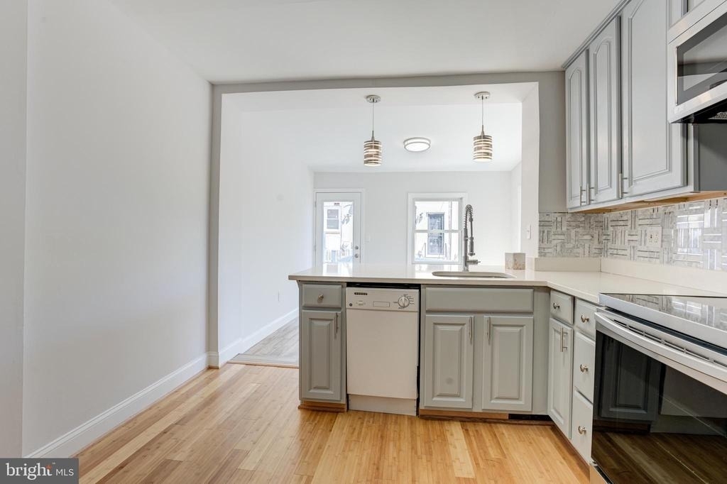 802 Mangold Street - Photo 9