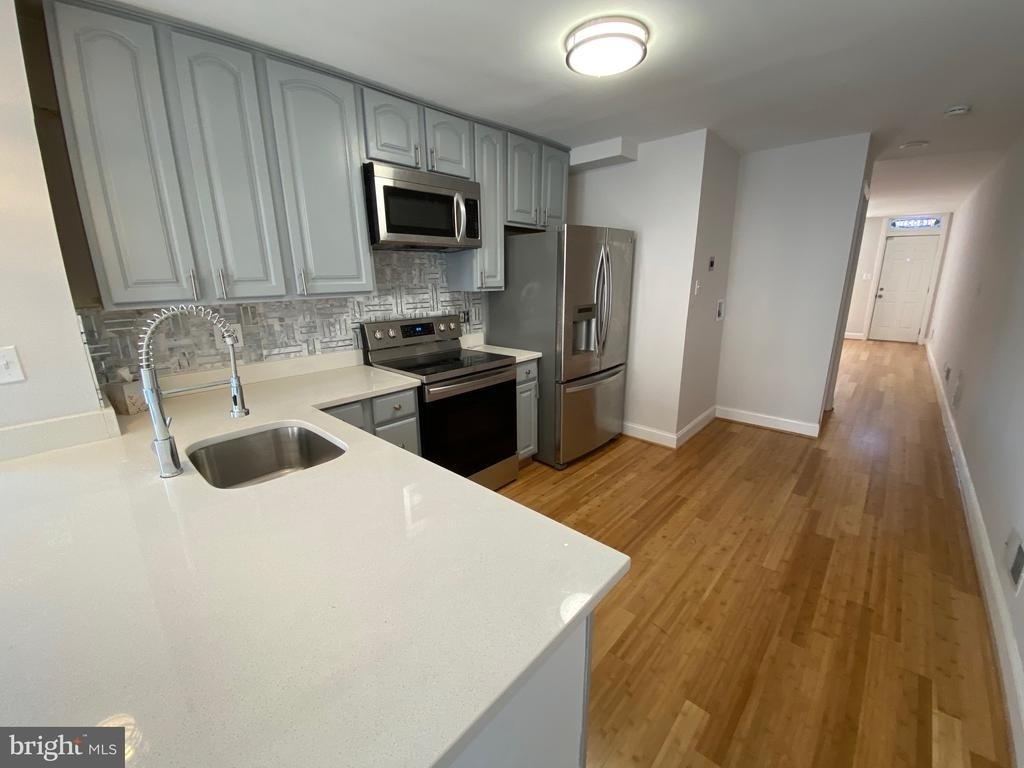 802 Mangold Street - Photo 6
