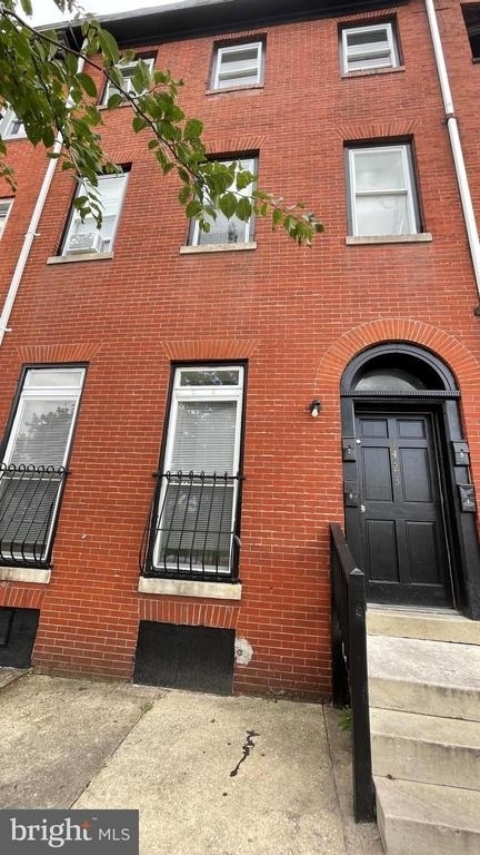 1423 W Fayette Street - Photo 0