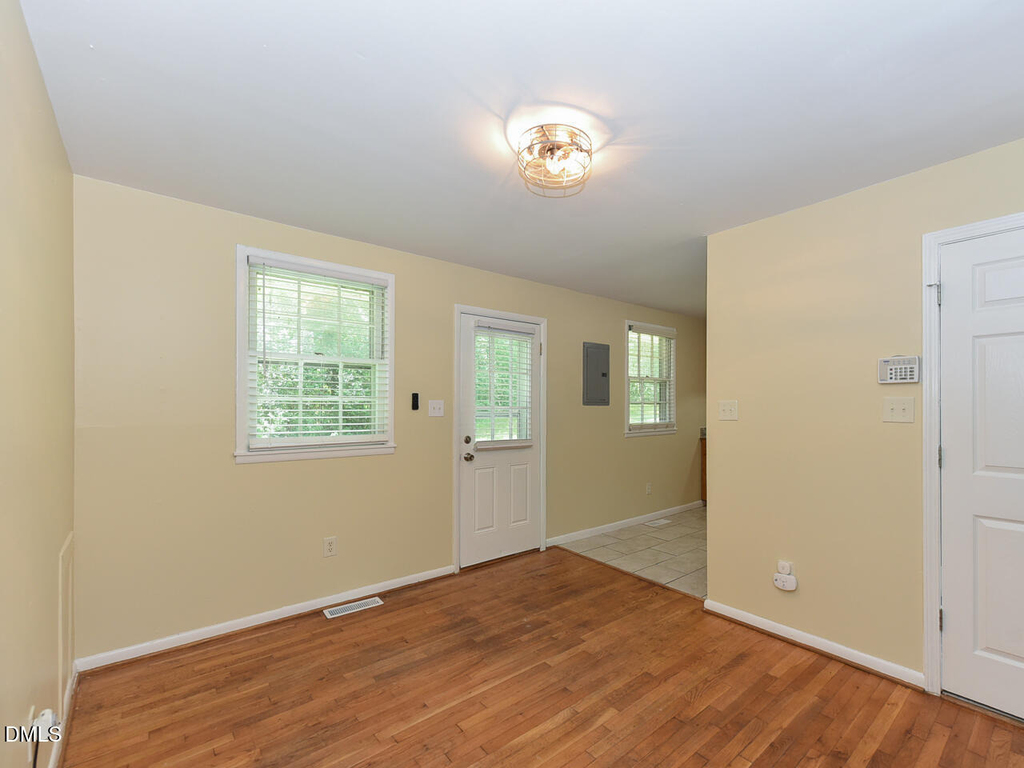 852 Hadley Road - Photo 9