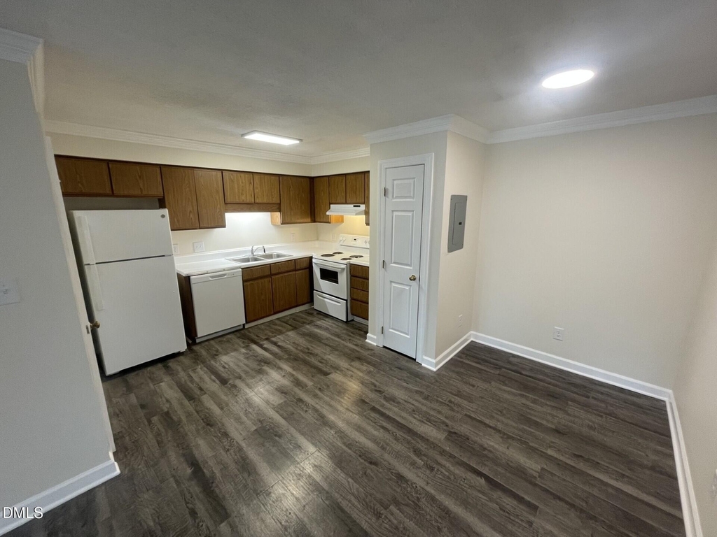 3535 Ivy Commons Drive - Photo 2