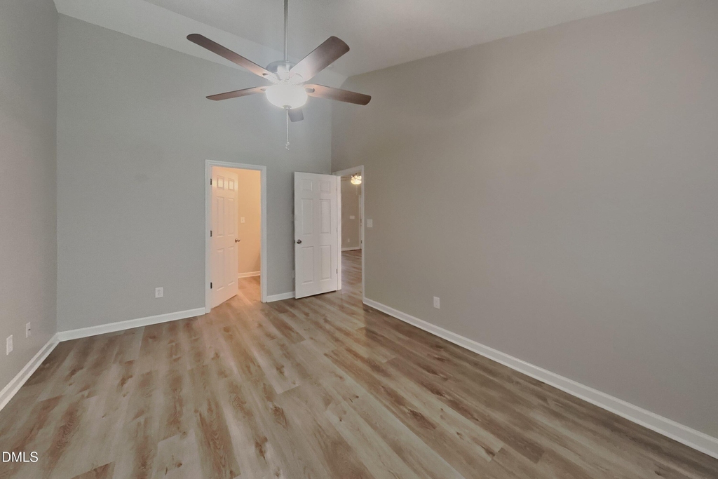 305 Aqua Marine Lane - Photo 5