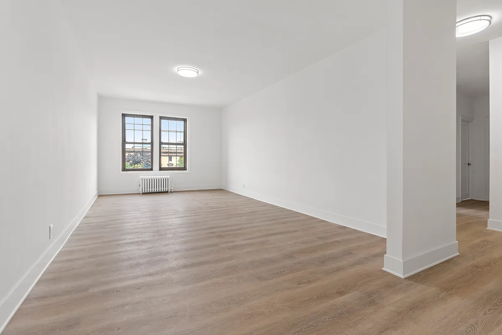 1100 Grand Concourse - Photo 0
