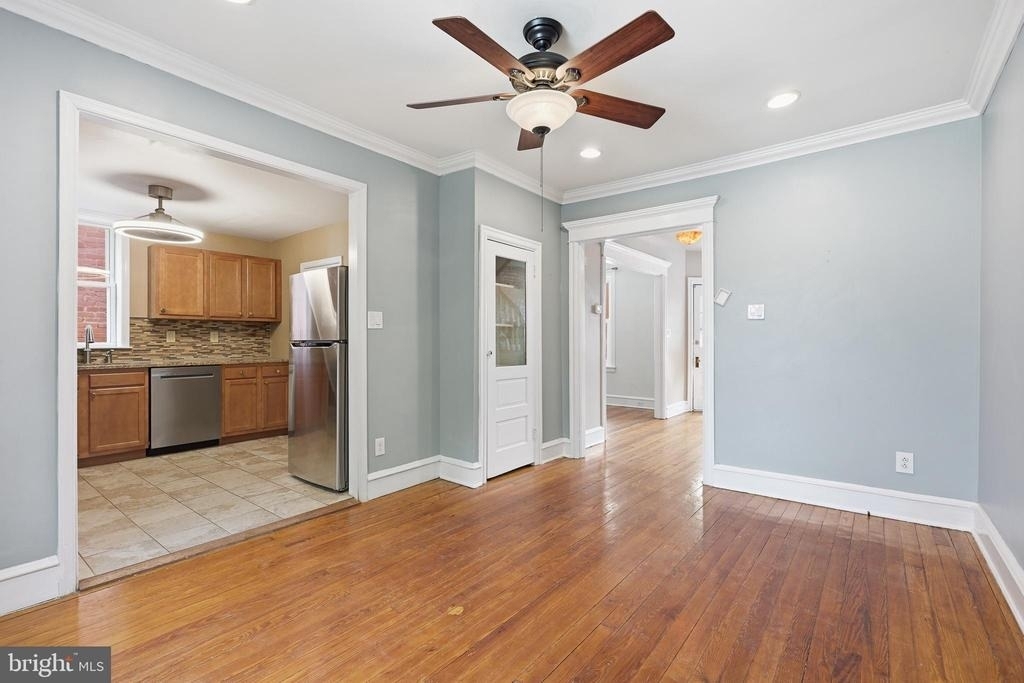 406 W 20th Street - Photo 7