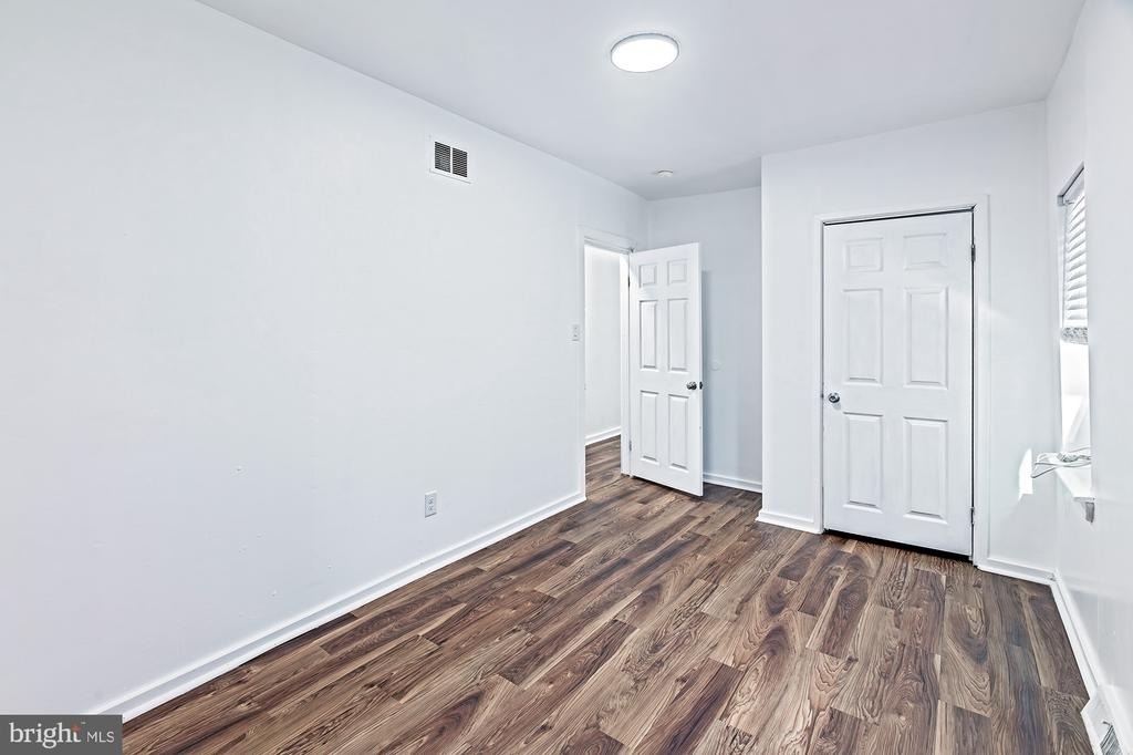 603 W 4th Street - Photo 8